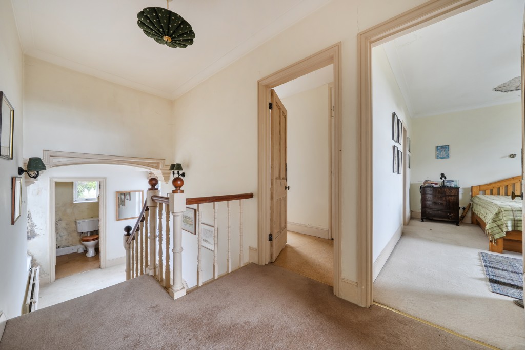 Lot: 47812 - FORMER CAPTAINS HOUSE PLUS THREE-BEDROOM BUNGALOW SET IN OVER 8.5 ACRES OF LAND WITH COUNTRYSIDE AND SEA VIEWS - First floor landing area